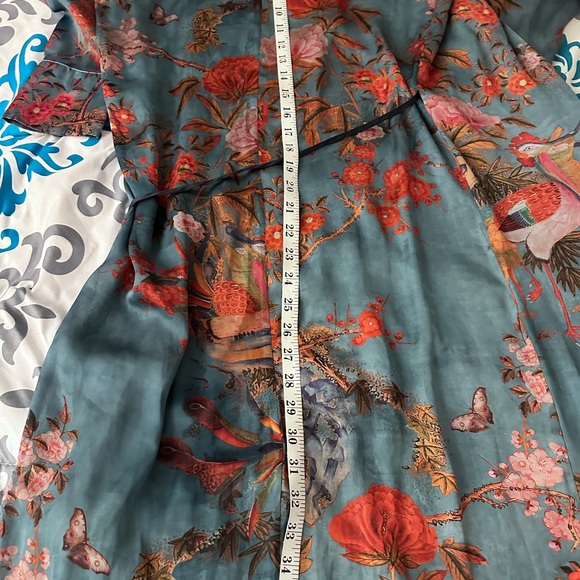 Zara Kimono Dress - Picture 10 of 11